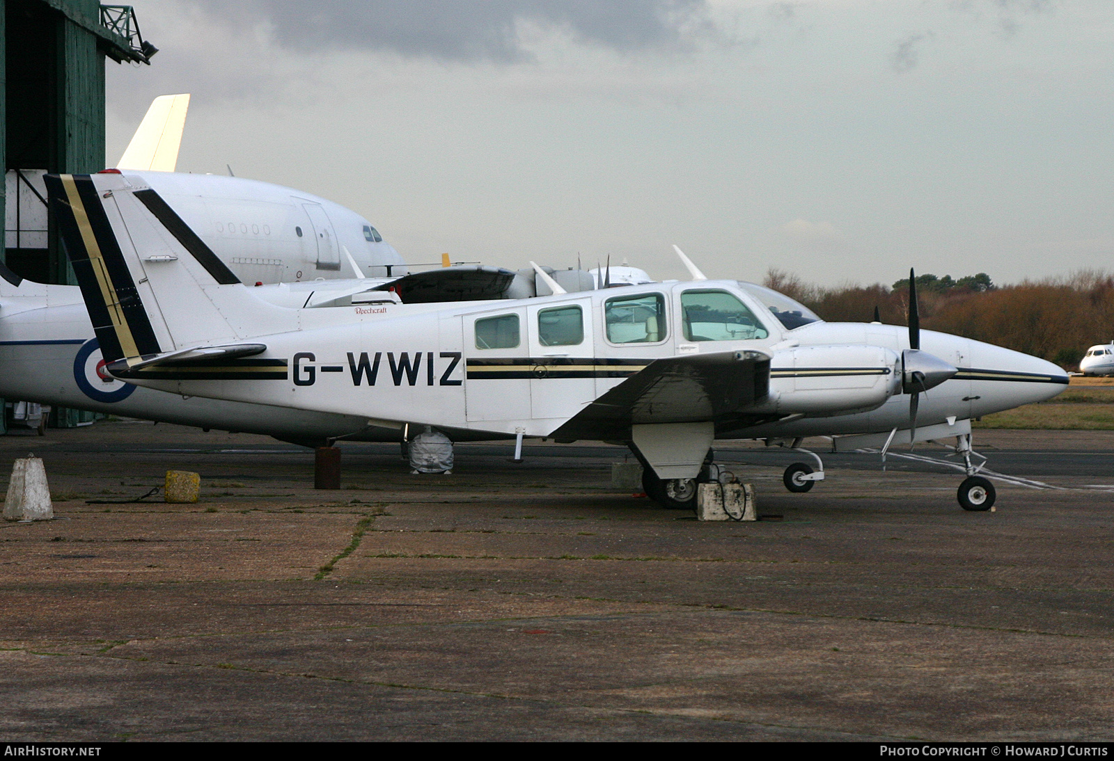 Aircraft Photo of G-WWIZ | Beech 58 Baron | AirHistory.net #217645