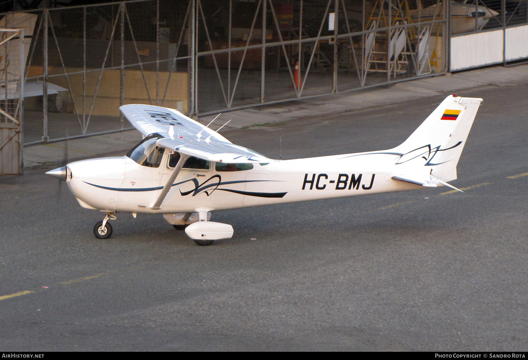 Aircraft Photo of HC-BMJ | Cessna 172Q | AirHistory.net #217673