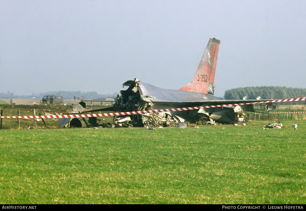 Aircraft Photo of J-252 | General Dynamics F-16A Fighting Falcon | Netherlands - Air Force | AirHistory.net #217677