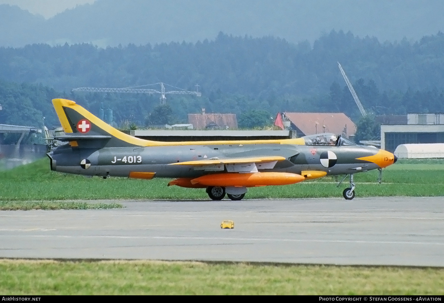 Aircraft Photo of J-4013 | Hawker Hunter F58 | Switzerland - Air Force | AirHistory.net #217769