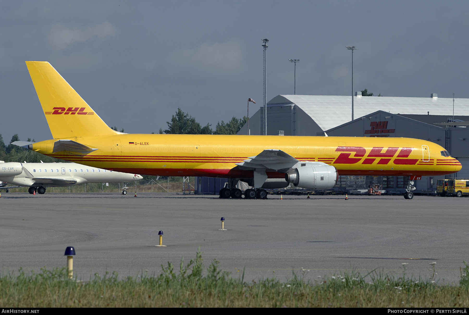 Aircraft Photo of D-ALEK | Boeing 757-236/SF | DHL International | AirHistory.net #217948