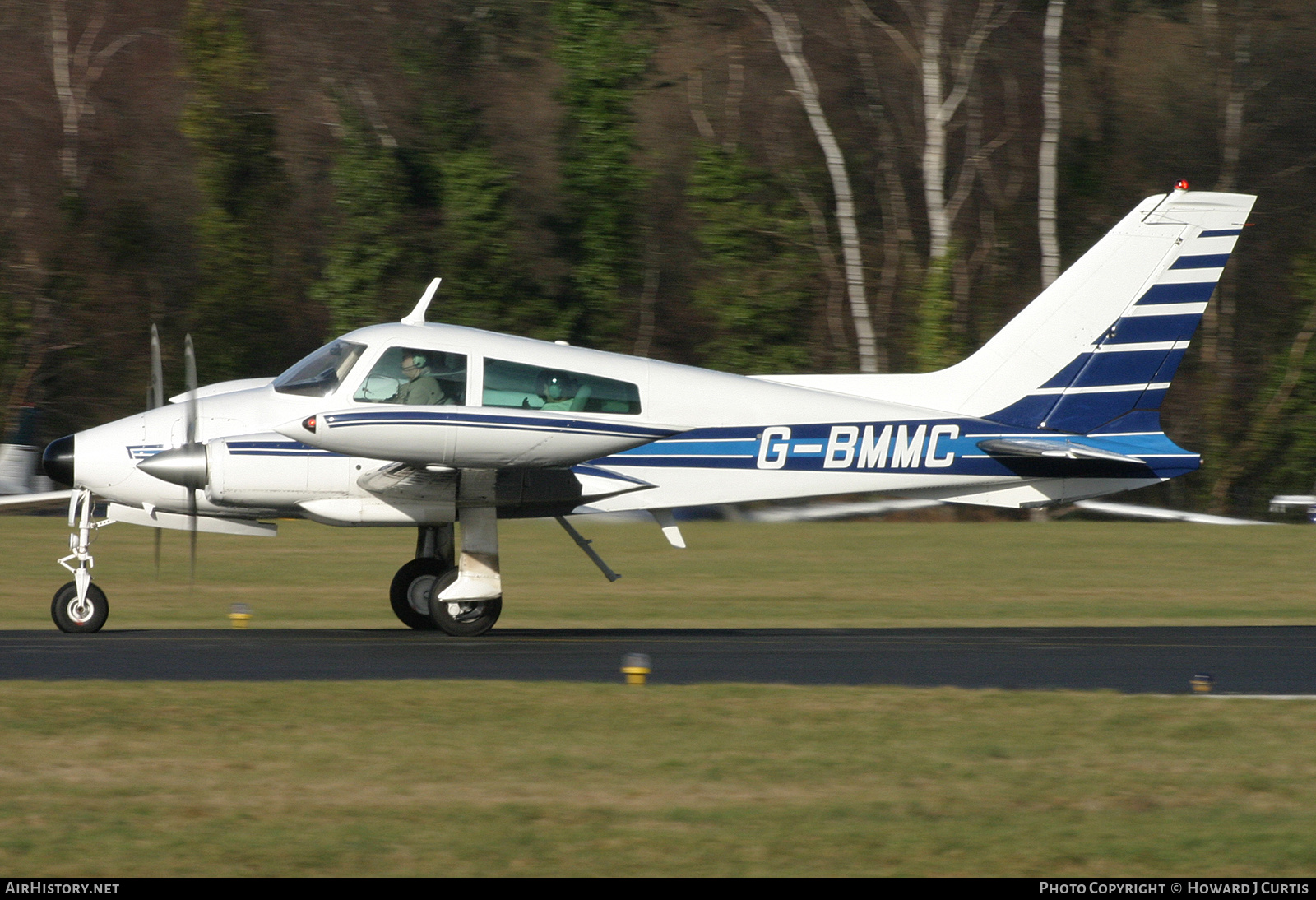 Aircraft Photo of G-BMMC | Cessna 310Q | AirHistory.net #218092