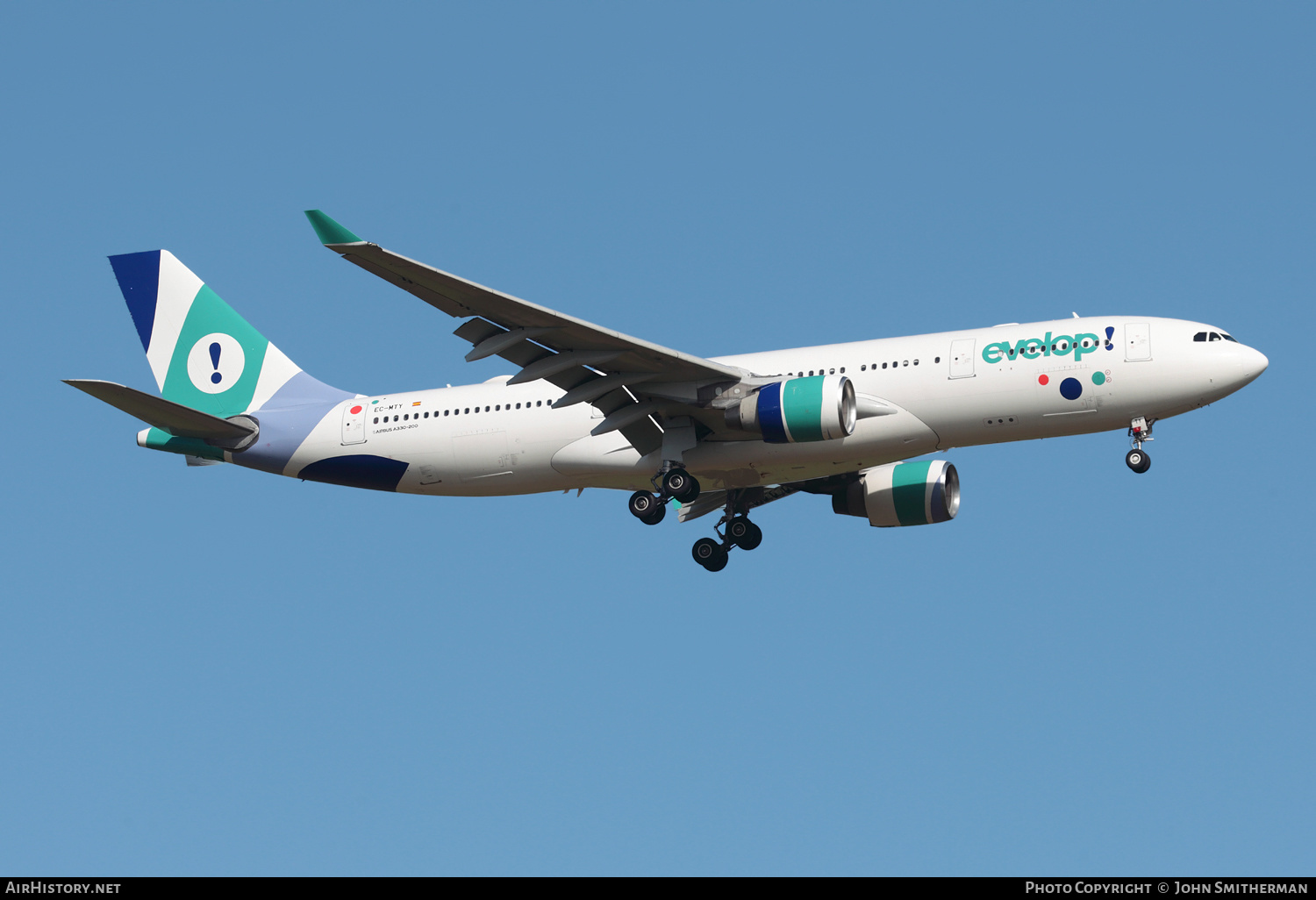 Aircraft Photo of EC-MTY | Airbus A330-223 | Evelop Airlines | AirHistory.net #218099
