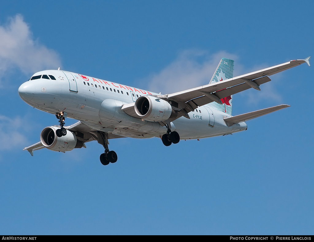 Aircraft Photo of C-FYJE | Airbus A319-114 | Air Canada | AirHistory.net #218195