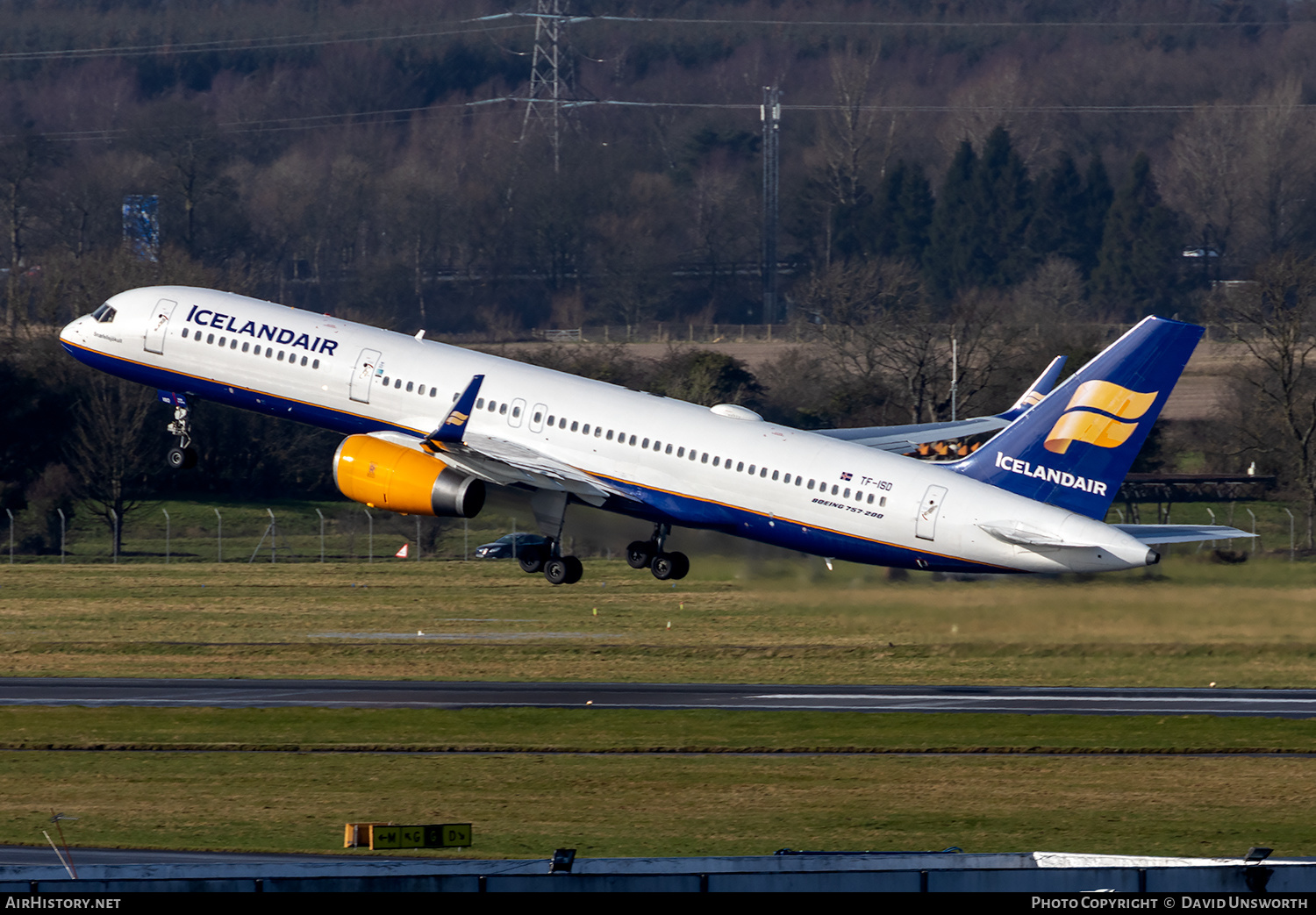Aircraft Photo of TF-ISD | Boeing 757-223 | Icelandair | AirHistory.net #218249