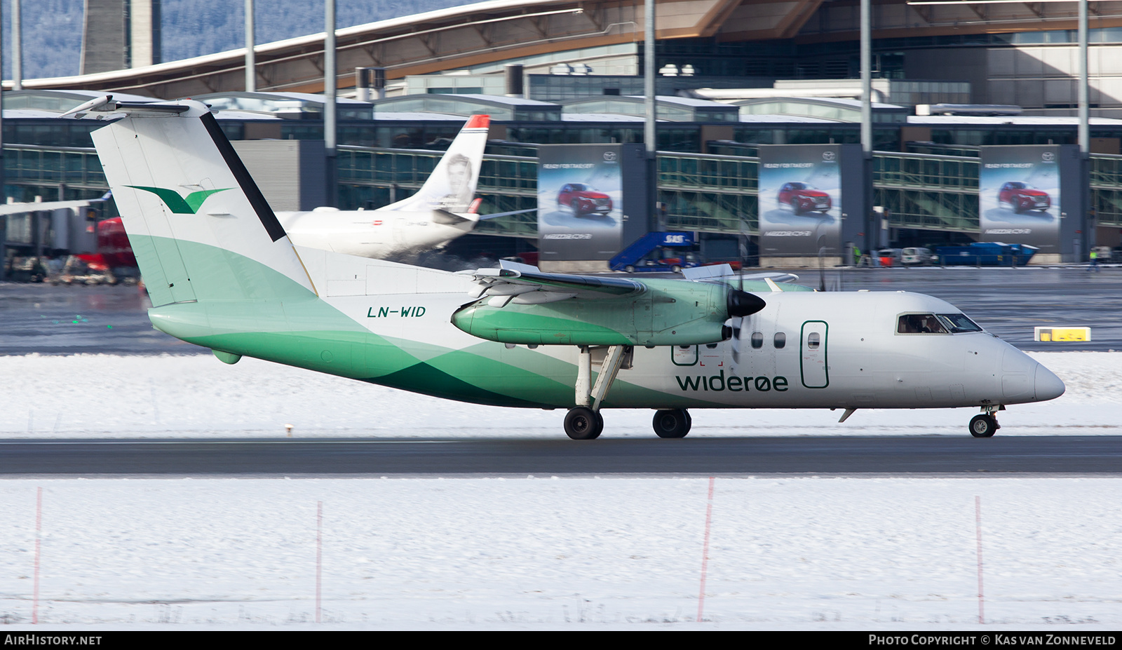 Aircraft Photo of LN-WID | De Havilland Canada DHC-8-103 Dash 8 | Widerøe | AirHistory.net #218251