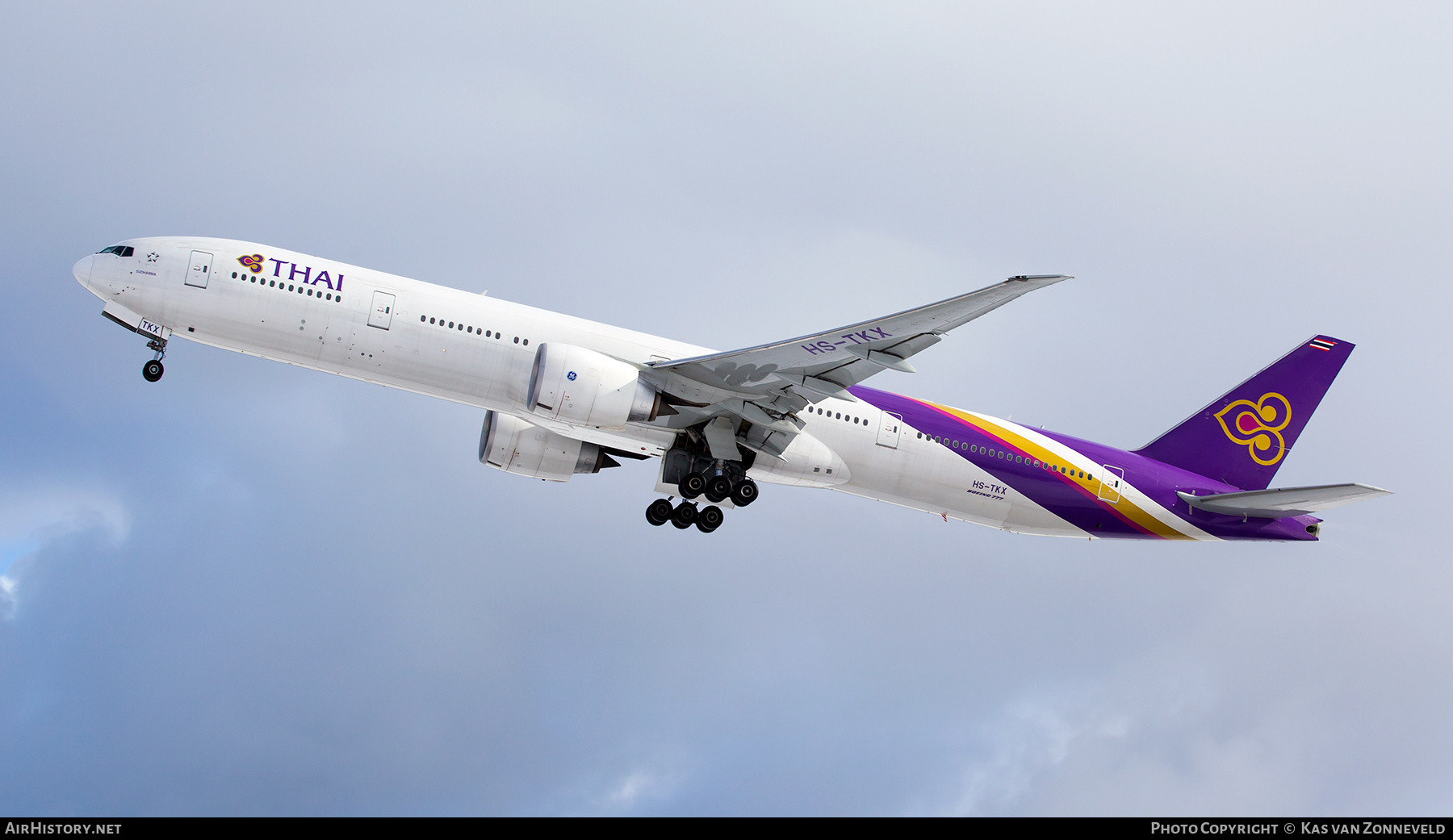 Aircraft Photo of HS-TKX | Boeing 777-3D7/ER | Thai Airways International | AirHistory.net #218252