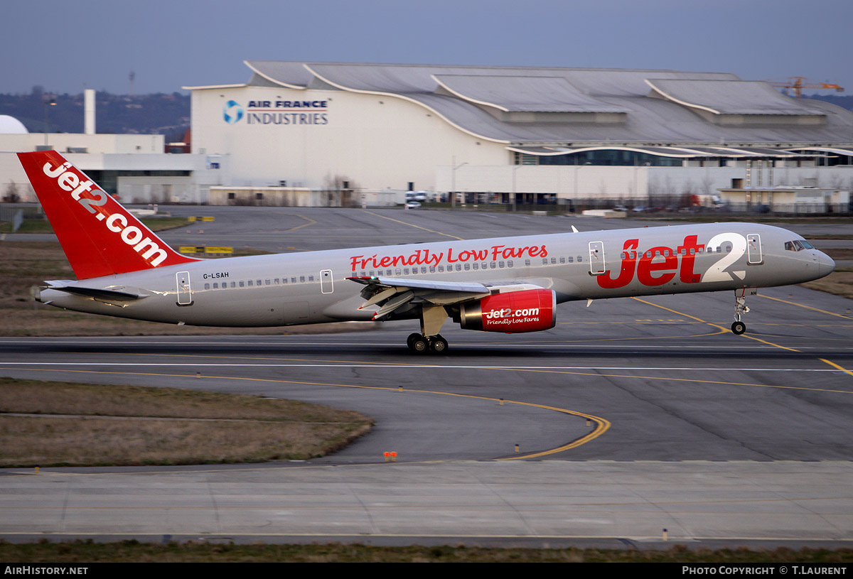 Aircraft Photo of G-LSAH | Boeing 757-21B | Jet2 | AirHistory.net #218270