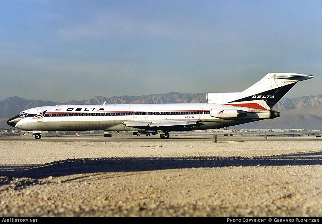 Aircraft Photo of N2807W | Boeing 727-247/Adv | Delta Air Lines | AirHistory.net #218374