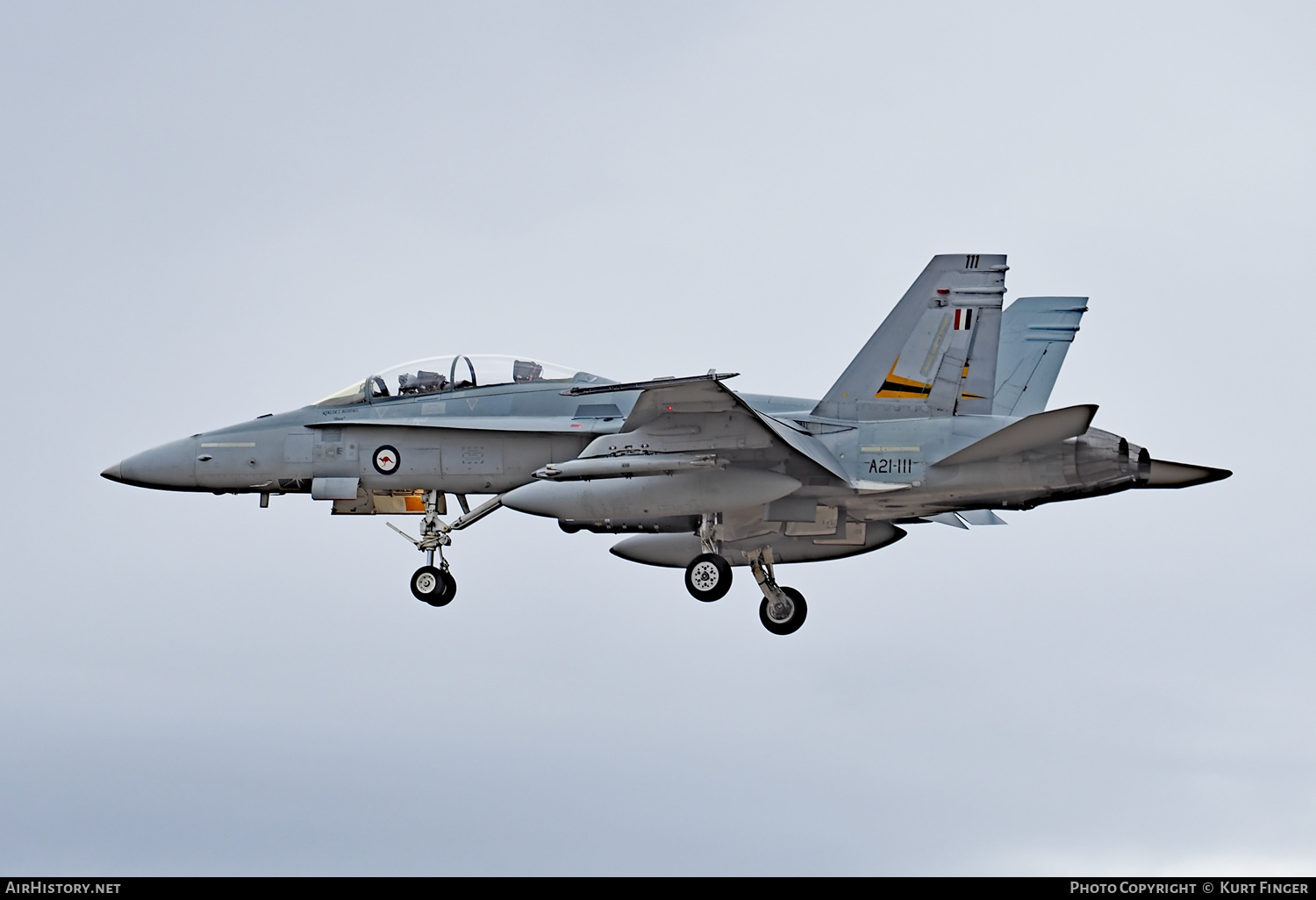 Aircraft Photo of A21-111 | McDonnell Douglas F/A-18B Hornet | Australia - Air Force | AirHistory.net #218437