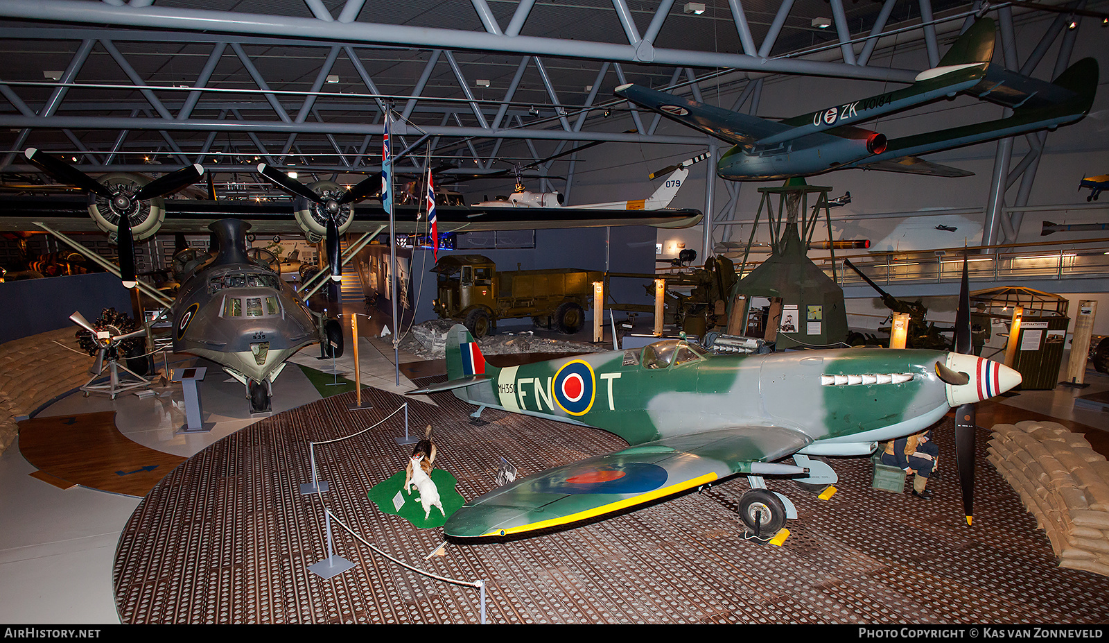 Aircraft Photo of MH350 | Supermarine 361 Spitfire LF9E | UK - Air Force | AirHistory.net #218480