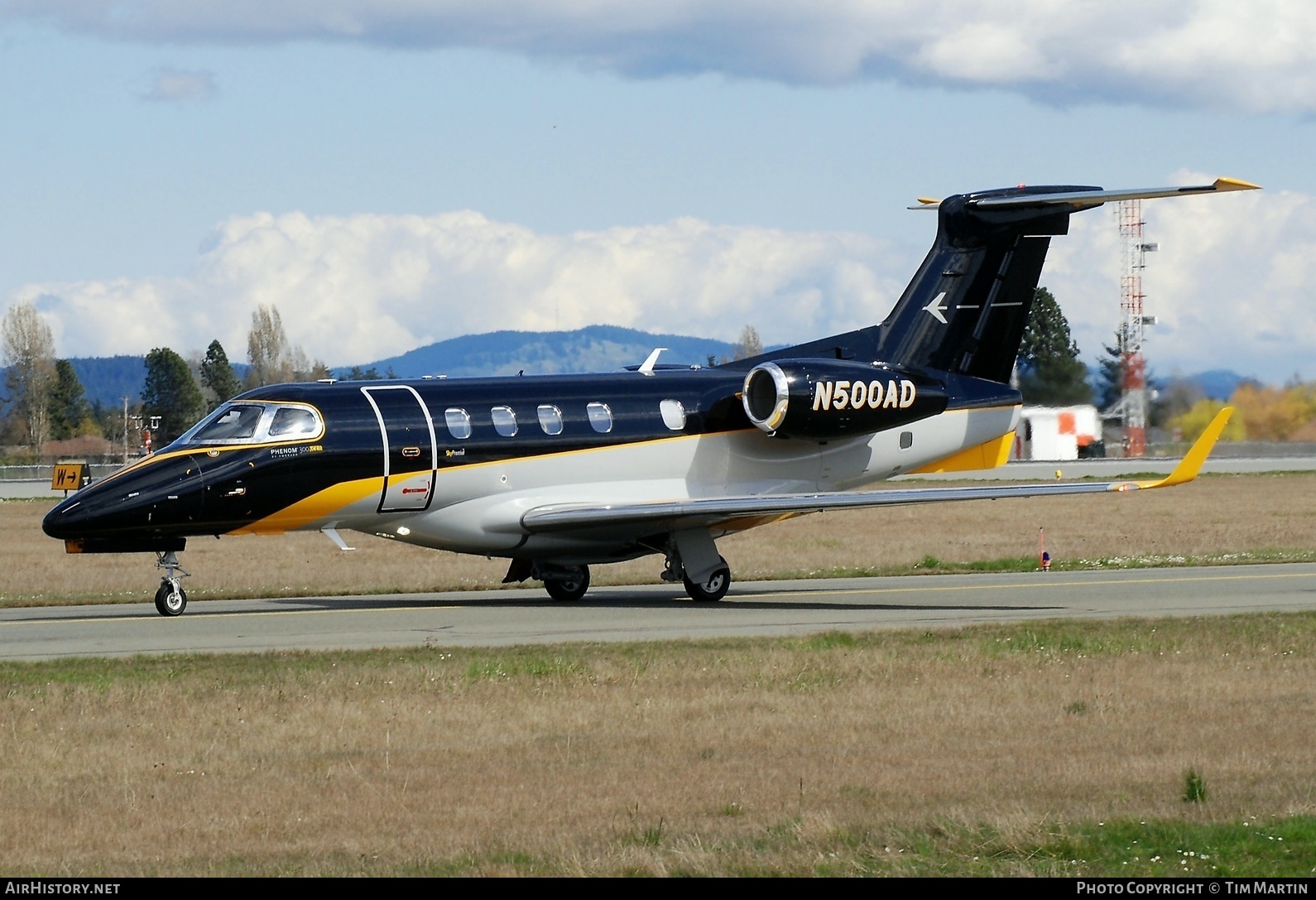 Aircraft Photo of N500AD | Embraer EMB-505 Phenom 300 | AirHistory.net #218592