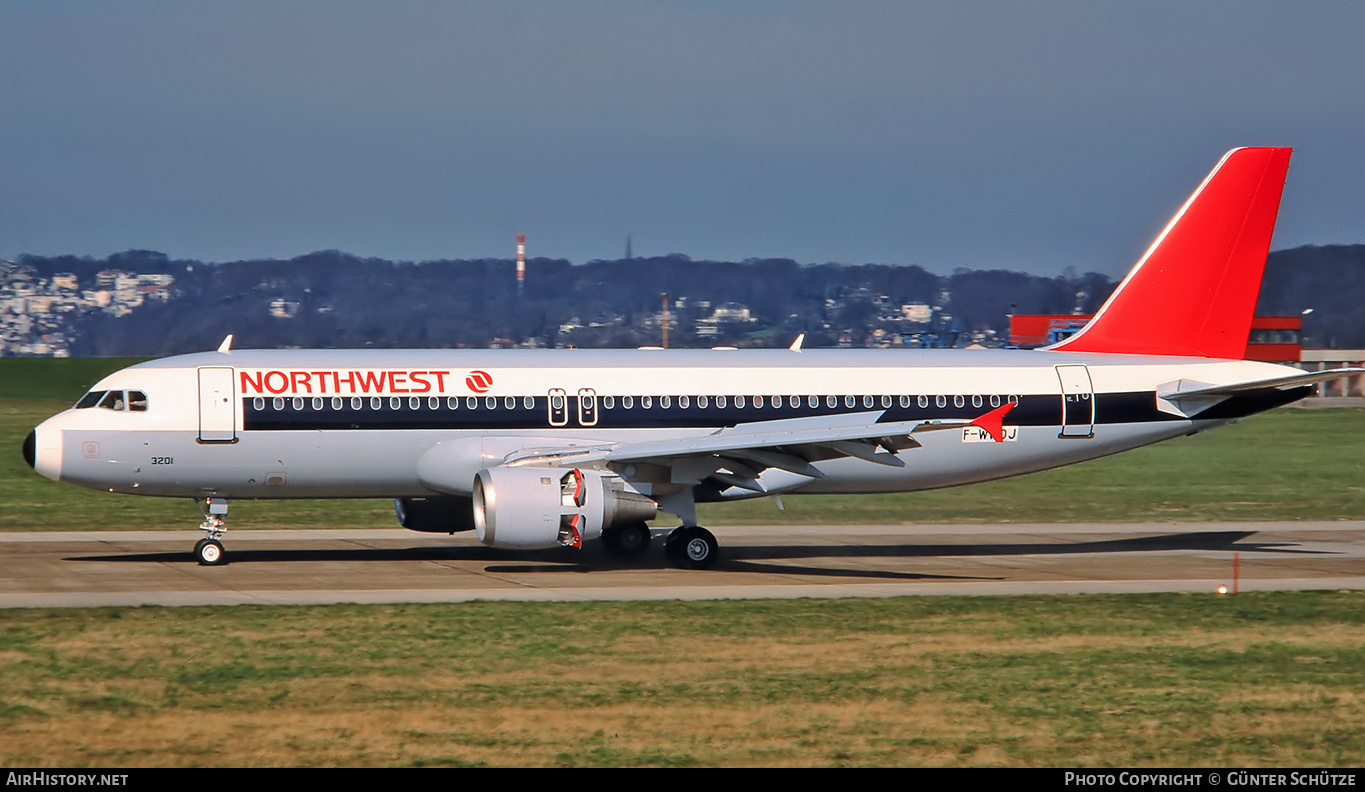 Aircraft Photo of F-WWDJ | Airbus A320-211 | Northwest Airlines | AirHistory.net #218717