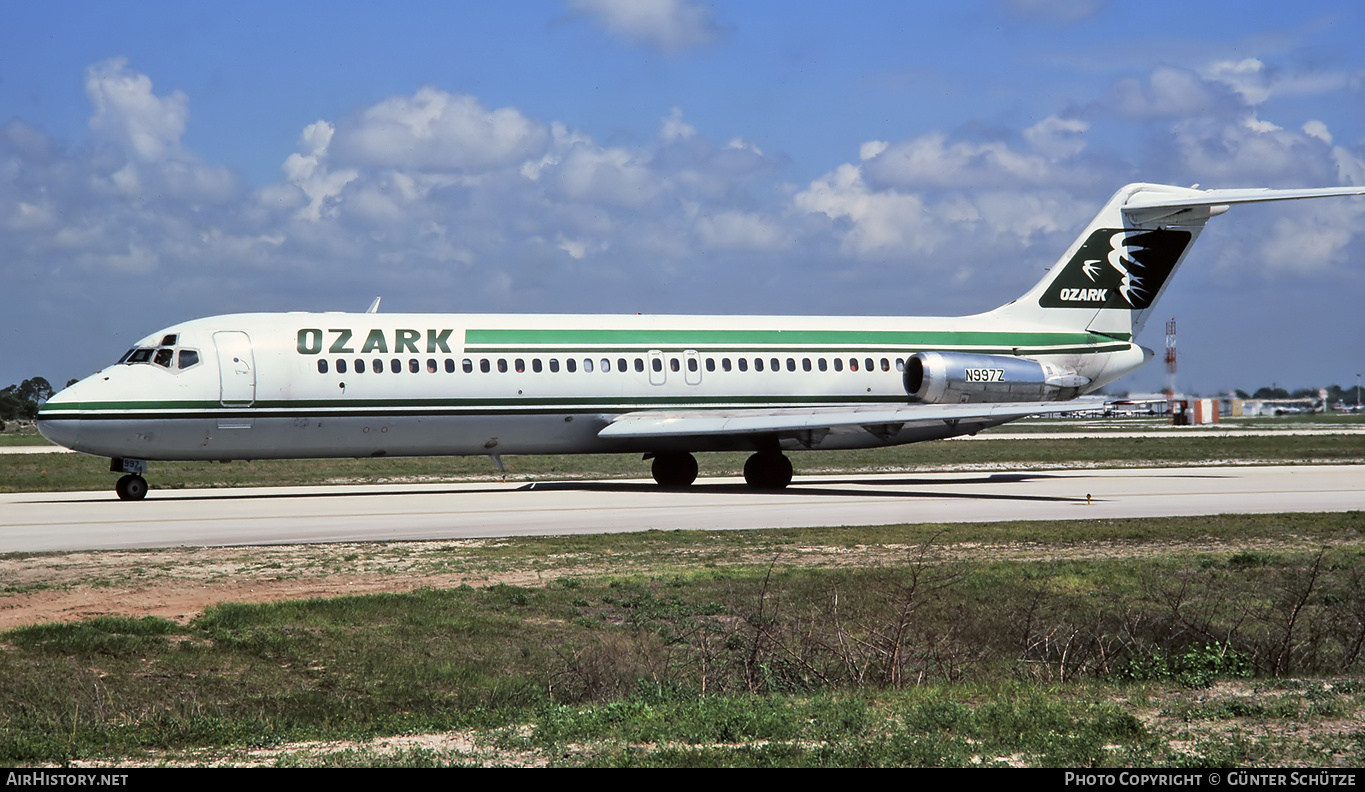 Aircraft Photo of N997Z | McDonnell Douglas DC-9-32 | Ozark Air Lines | AirHistory.net #218779