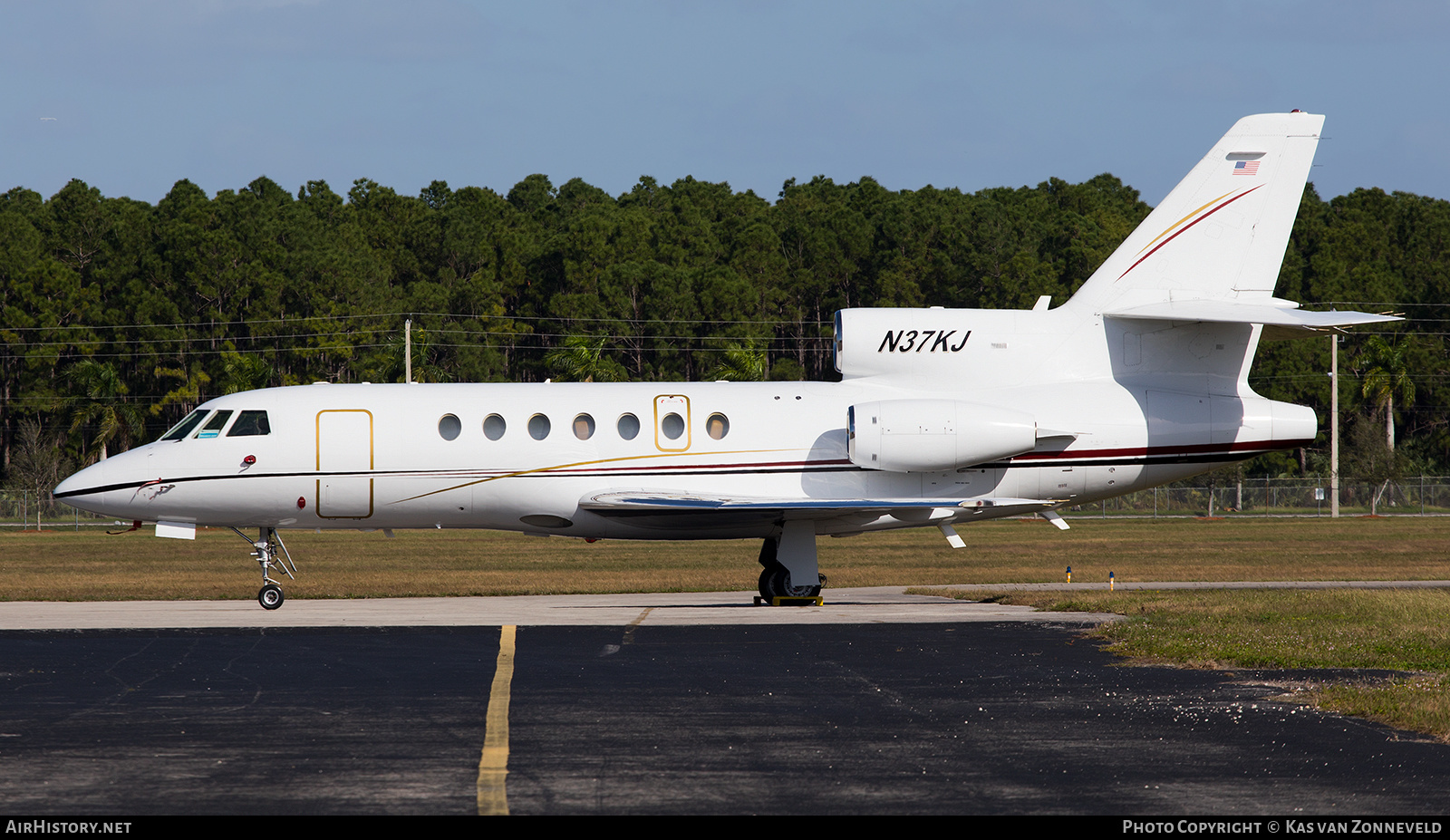 Aircraft Photo of N37KJ | Dassault Falcon 50 | AirHistory.net #218816