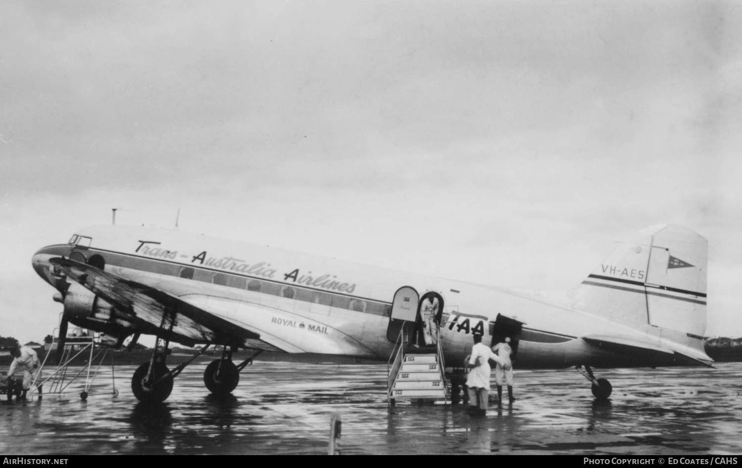 Aircraft Photo of VH-AES | Douglas DC-3(C) | Trans-Australia Airlines - TAA | AirHistory.net #218933