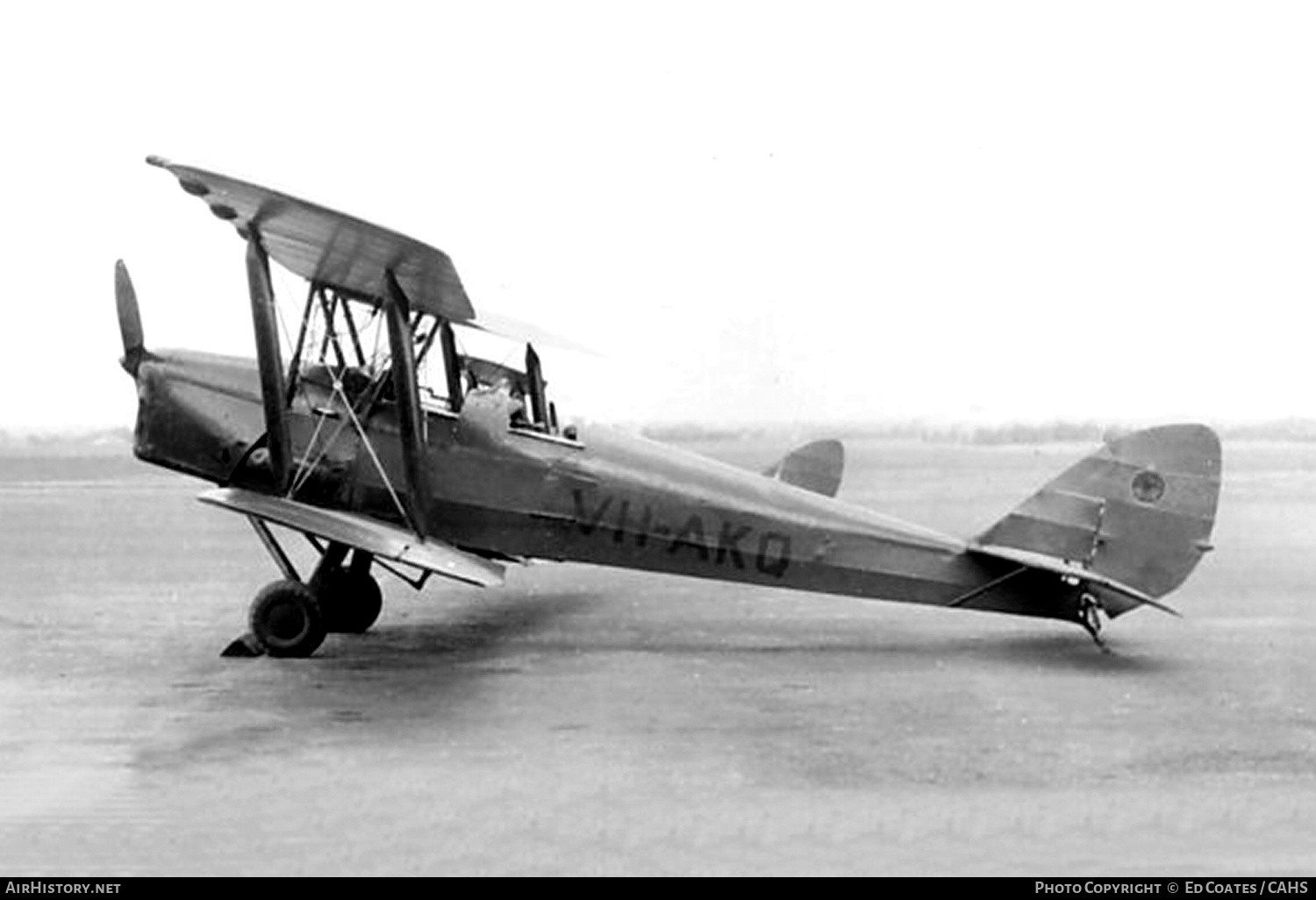 Aircraft Photo of VH-AKQ | De Havilland D.H. 82A Tiger Moth | Royal Aero Club of NSW | AirHistory.net #218939