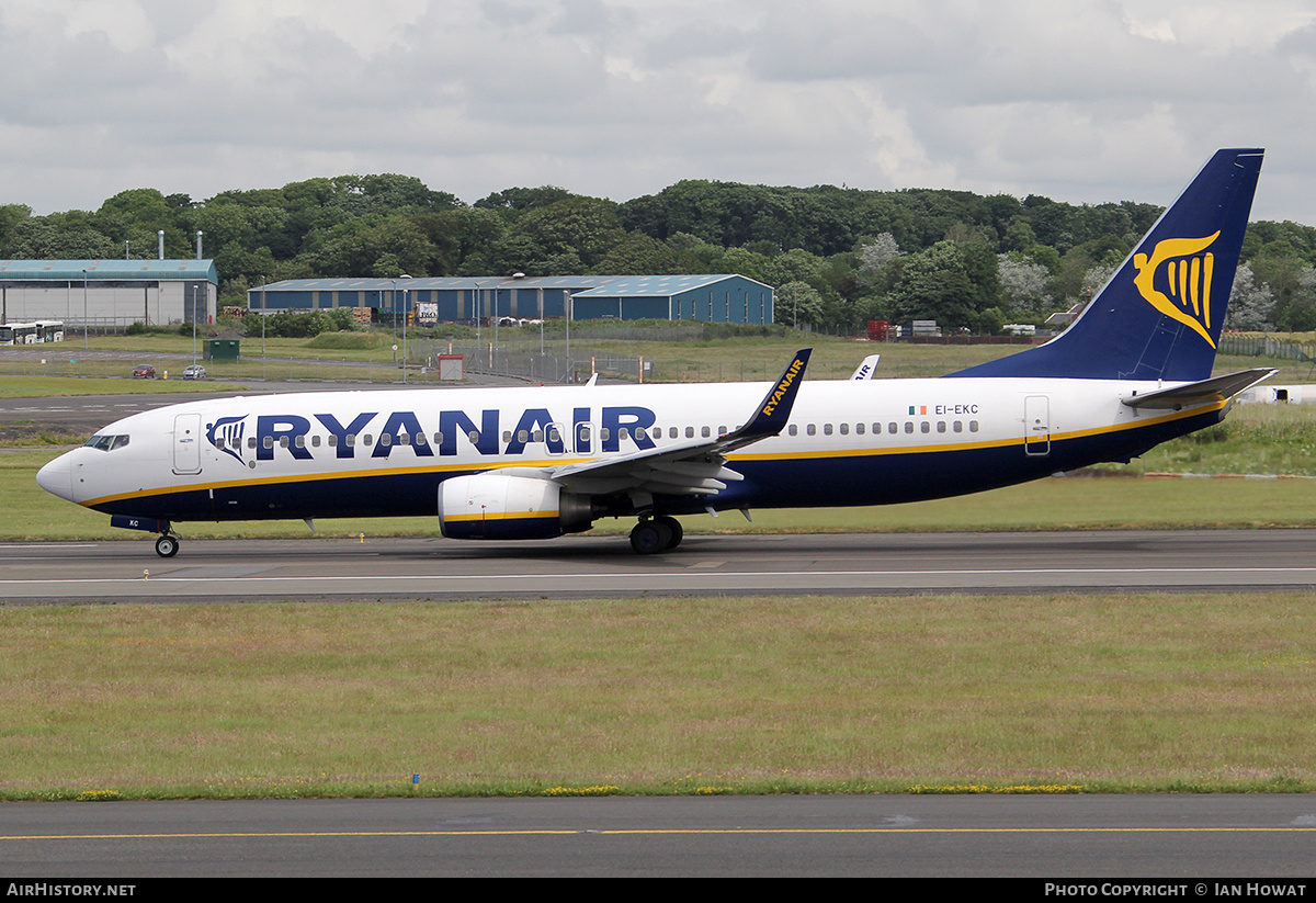 Aircraft Photo of EI-EKC | Boeing 737-8AS | Ryanair | AirHistory.net #219010