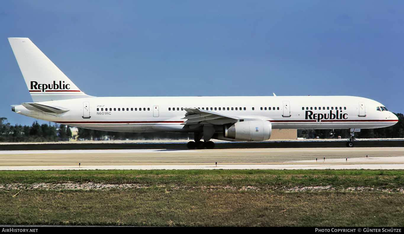 Aircraft Photo of N601RC | Boeing 757-2S7 | Republic Airlines | AirHistory.net #219020