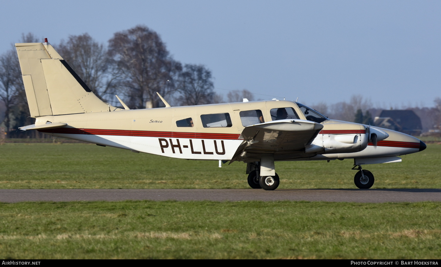 Aircraft Photo of PH-LLU | Piper PA-34-200 Seneca | AirHistory.net #219223