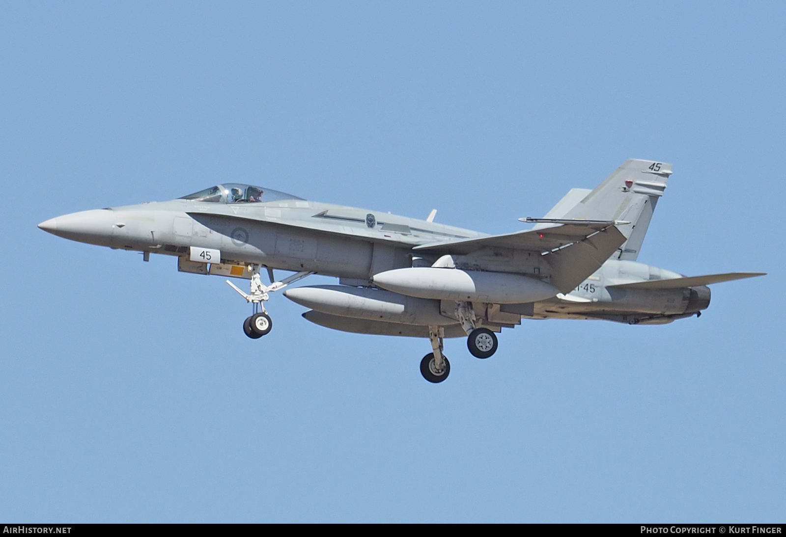 Aircraft Photo of A21-45 | McDonnell Douglas F/A-18A Hornet | Australia - Air Force | AirHistory.net #219224