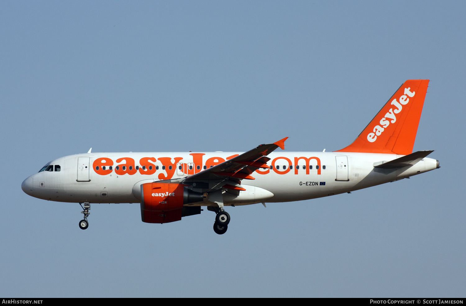 Aircraft Photo of G-EZDN | Airbus A319-111 | EasyJet | AirHistory.net #219460