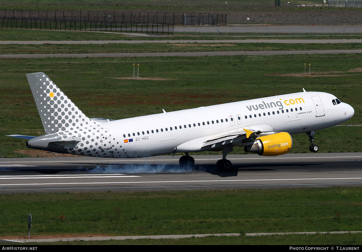 Aircraft Photo of EC-HGZ | Airbus A320-214 | Vueling Airlines | AirHistory.net #219512