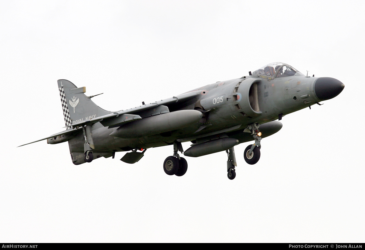 Aircraft Photo of ZH811 | British Aerospace Sea Harrier FA2 | UK - Navy | AirHistory.net #219525