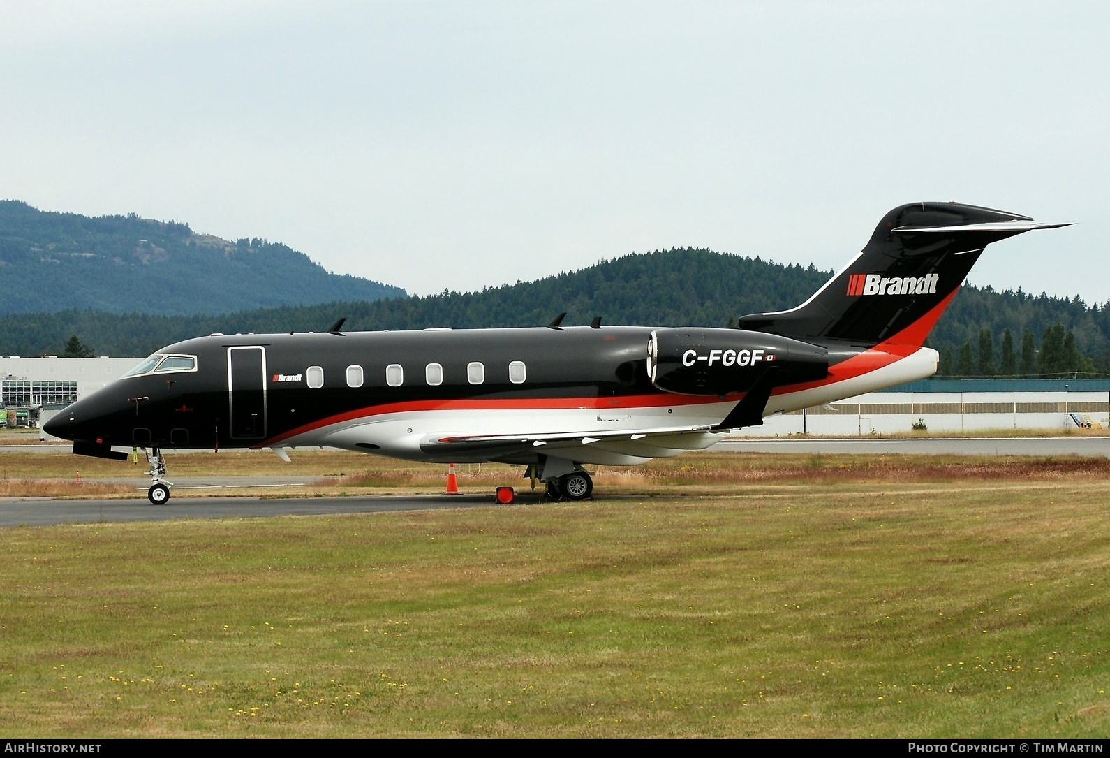 Aircraft Photo of C-FGGF | Bombardier Challenger 300 (BD-100-1A10) | AirHistory.net #219733