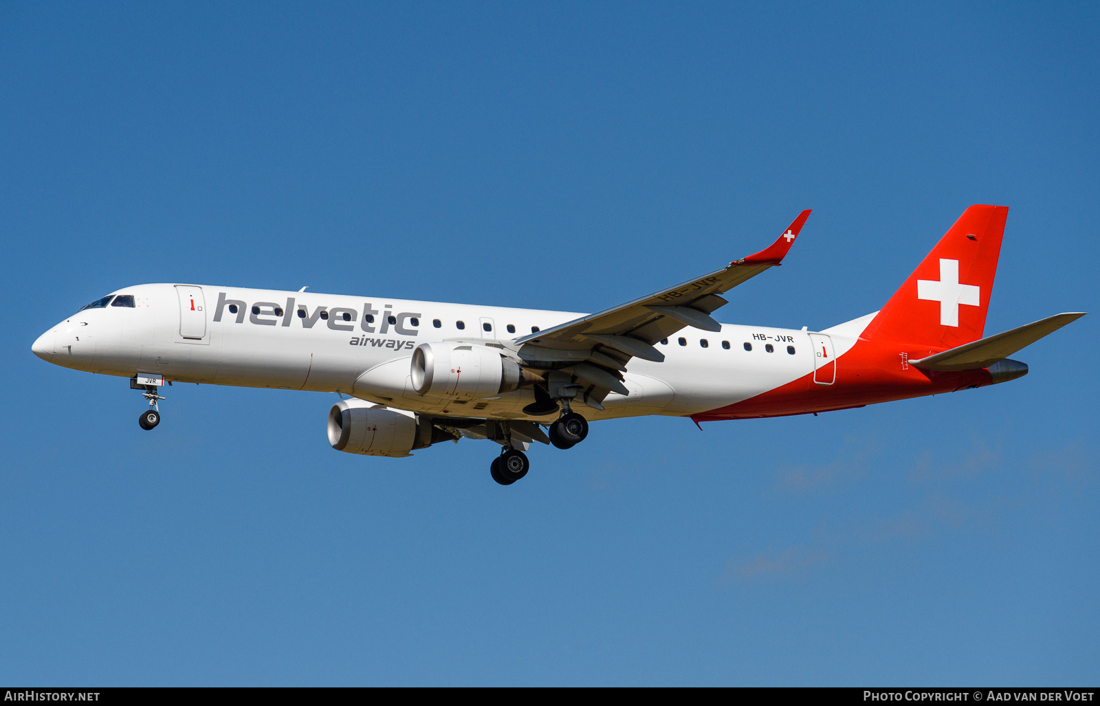 Aircraft Photo of HB-JVR | Embraer 190LR (ERJ-190-100LR) | Helvetic Airways | AirHistory.net #219863