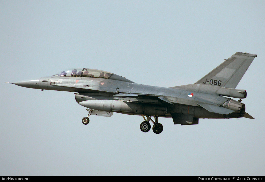 Aircraft Photo of J-066 | General Dynamics F-16B Fighting Falcon | Netherlands - Air Force | AirHistory.net #219985