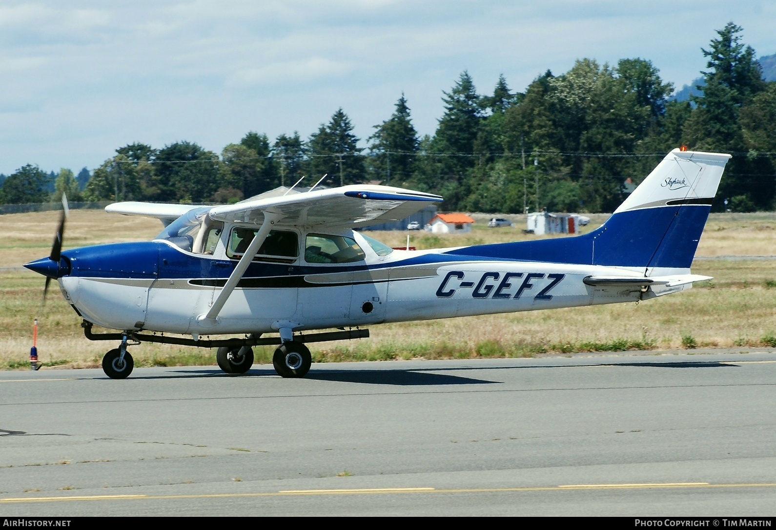 Aircraft Photo of C-GEFZ | Cessna 172M Skyhawk | AirHistory.net #220179