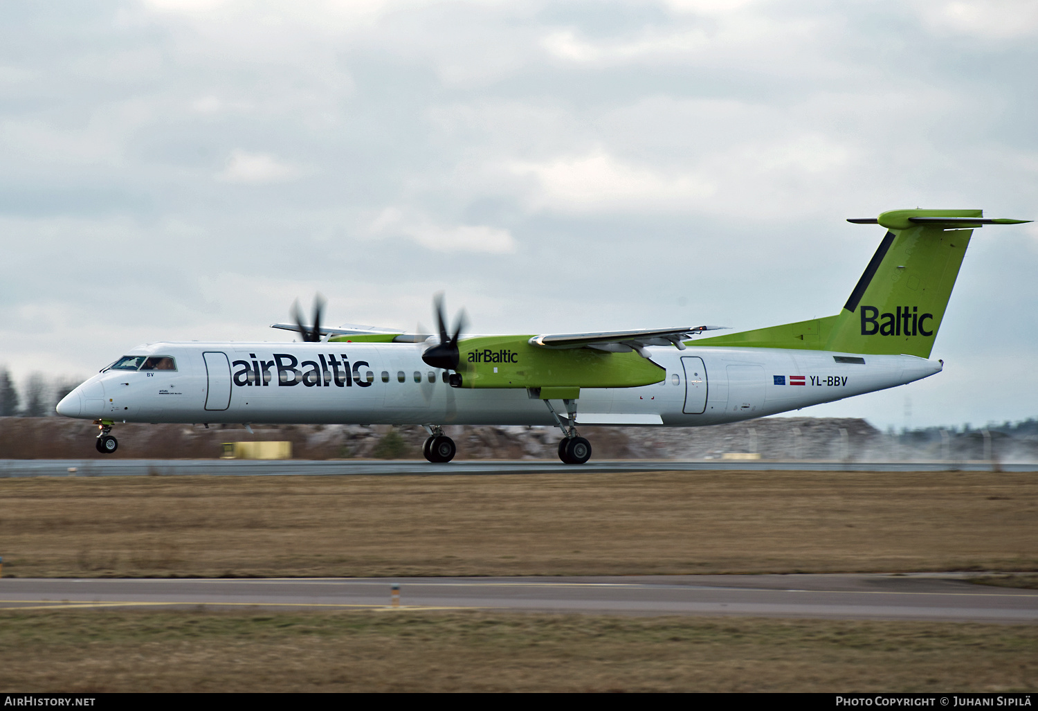 Aircraft Photo of YL-BBV | Bombardier DHC-8-402 Dash 8 | AirBaltic | AirHistory.net #220211