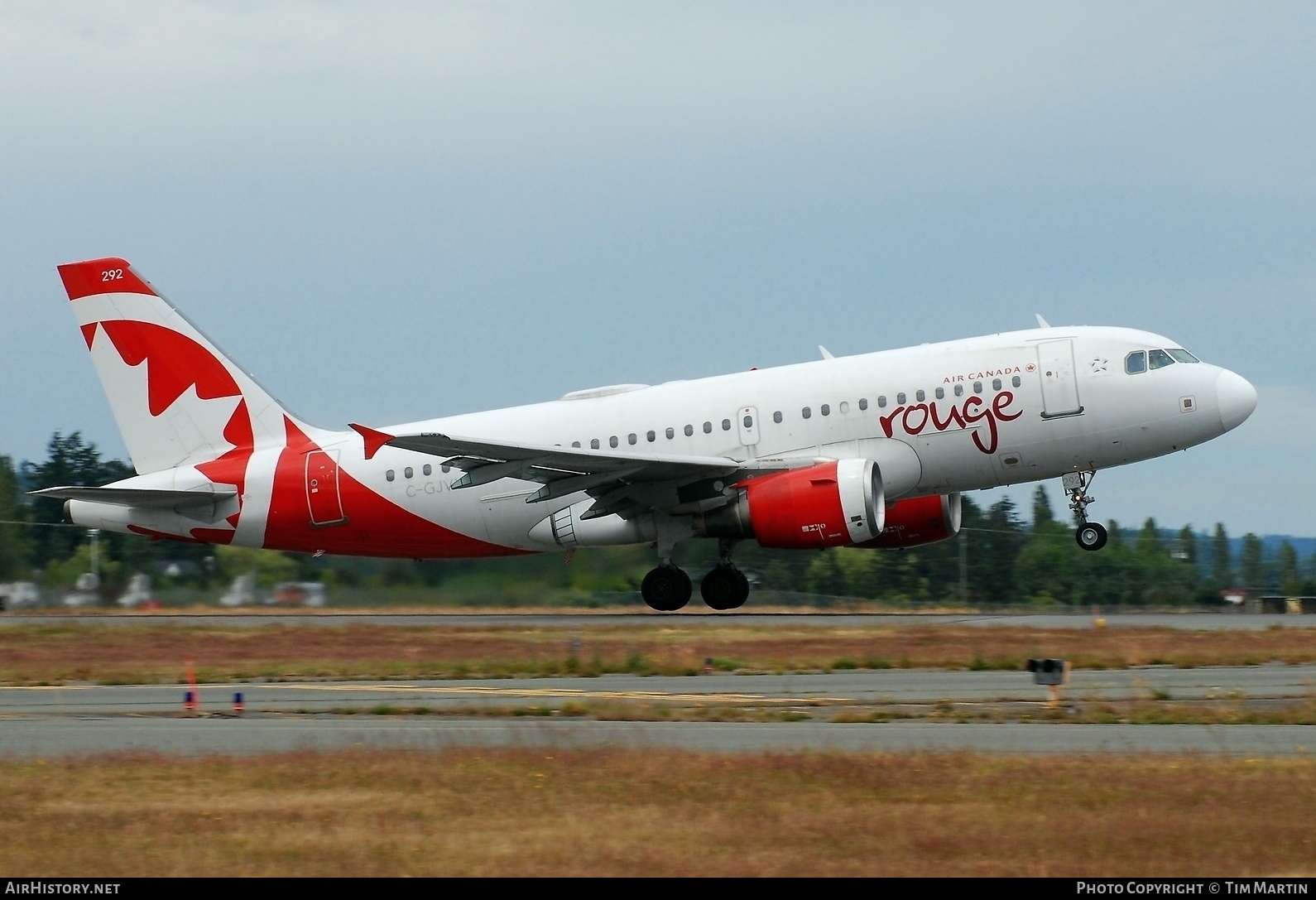 Aircraft Photo of C-GJVY | Airbus A319-112 | Air Canada Rouge | AirHistory.net #220216
