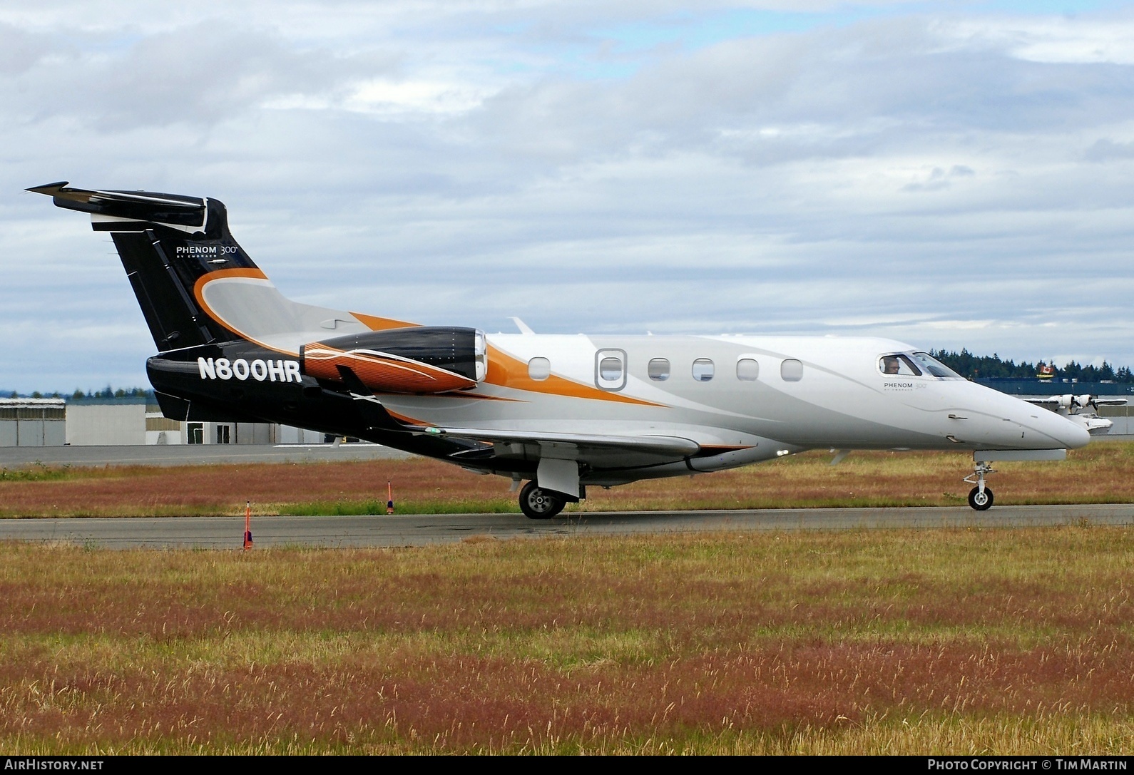 Aircraft Photo of N800HR | Embraer EMB-505 Phenom 300 | AirHistory.net #220223