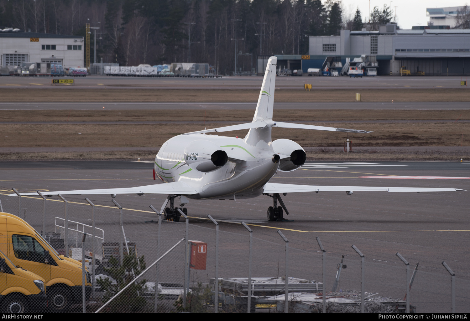 Aircraft Photo of M-AGIC | Dassault Falcon 2000EX | AirHistory.net #220231