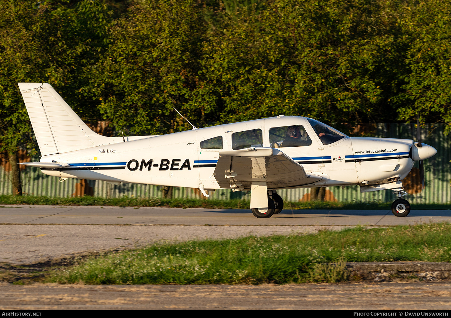 Aircraft Photo of OM-BEA | Piper PA-28R-201 Arrow III | AirHistory.net #220248