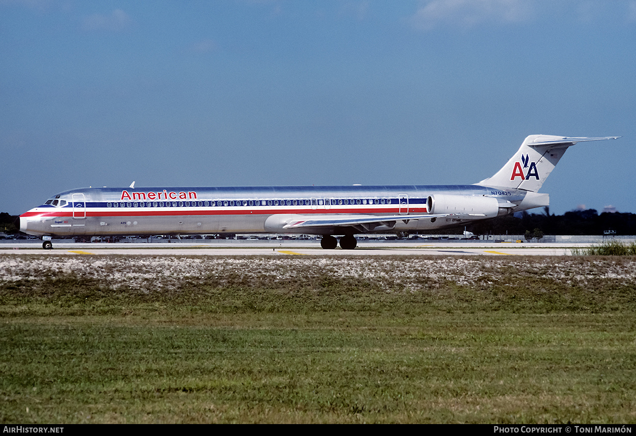 Aircraft Photo of N70425 | McDonnell Douglas MD-82 (DC-9-82) | American Airlines | AirHistory.net #220271