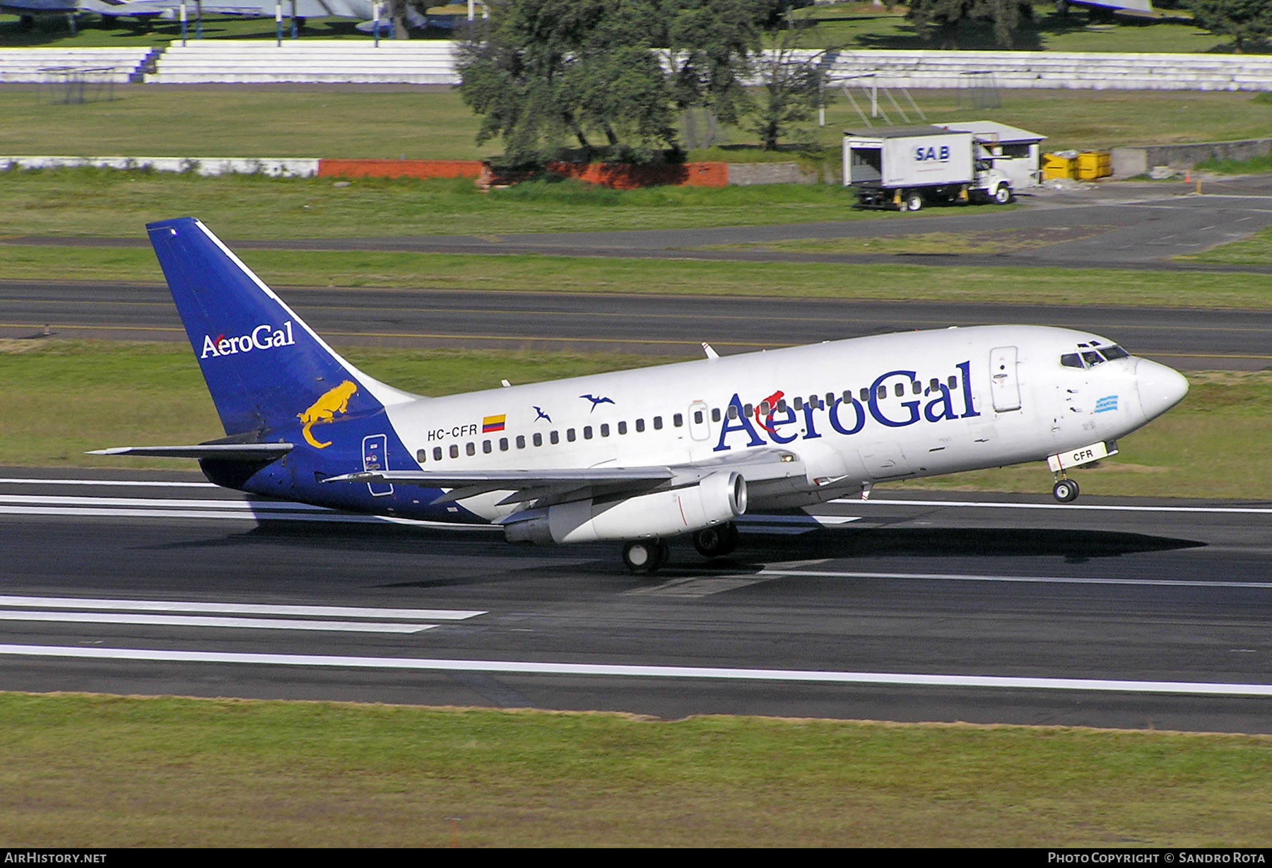 Aircraft Photo of HC-CFR | Boeing 737-244/Adv | AeroGal | AirHistory.net #220272