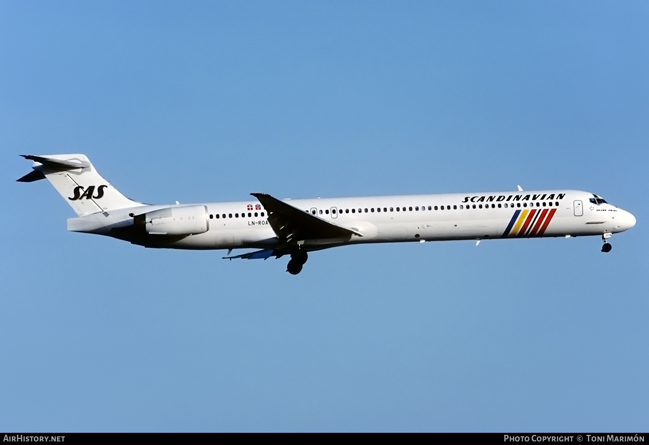 Aircraft Photo of LN-ROA | McDonnell Douglas MD-90-30 | Scandinavian Airlines - SAS | AirHistory.net #220280