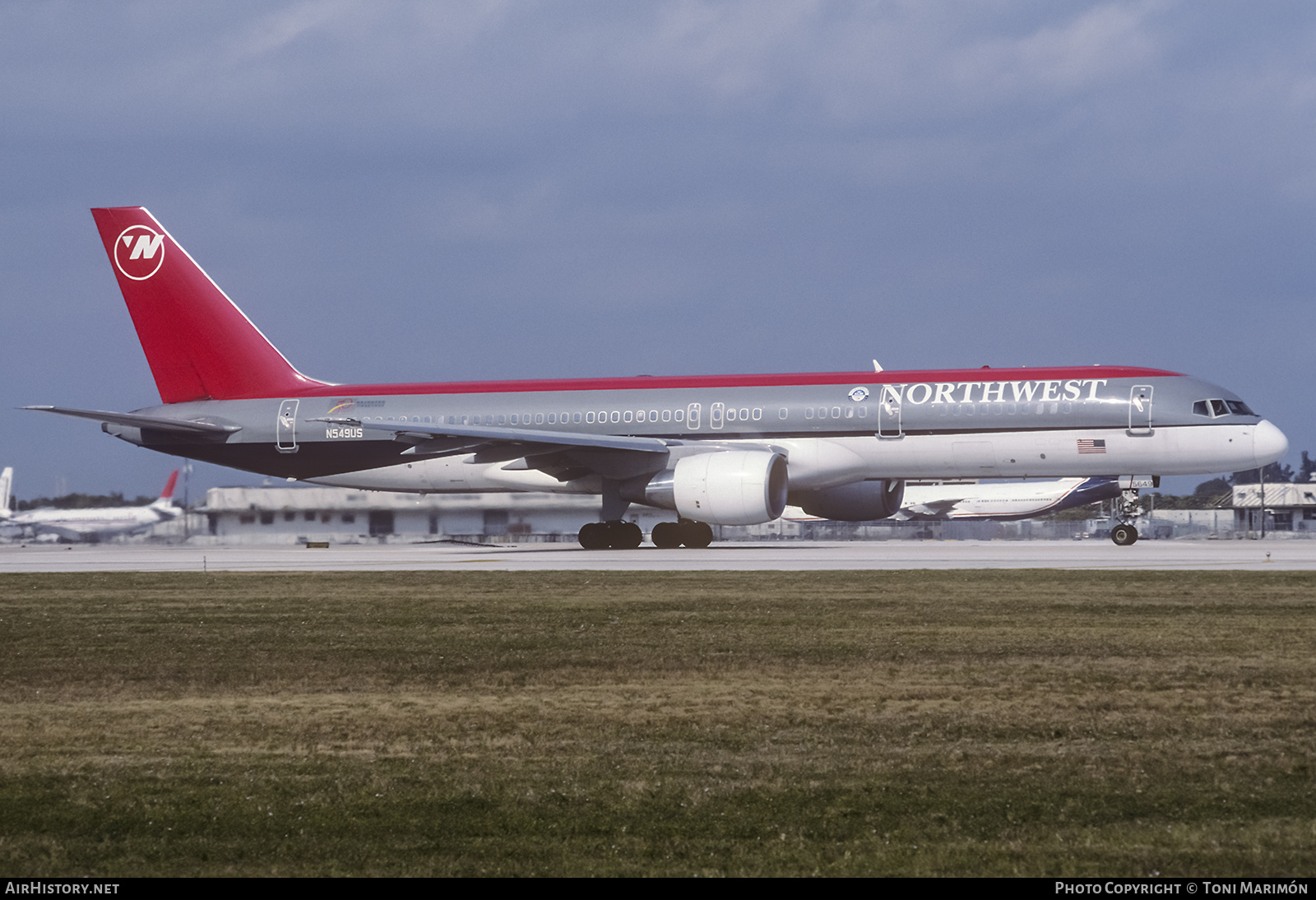 Aircraft Photo of N549US | Boeing 757-251 | Northwest Airlines | AirHistory.net #220327