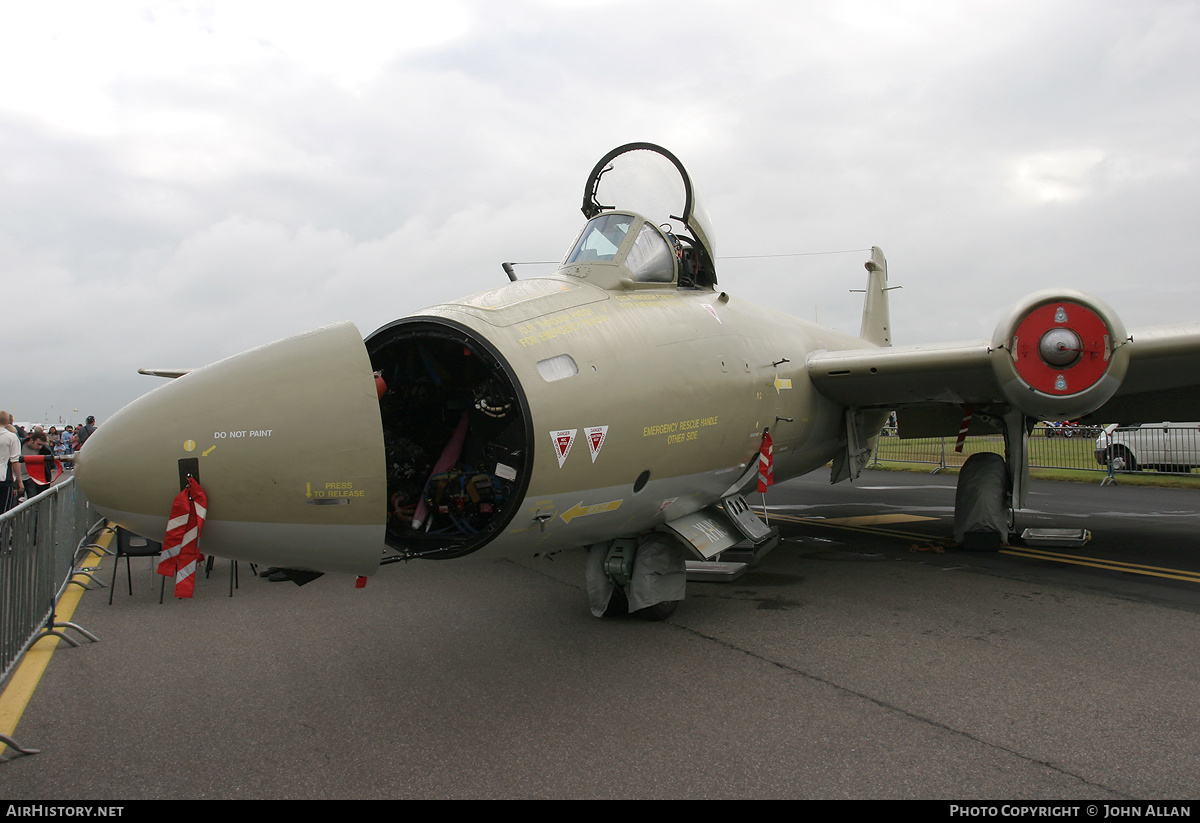 Aircraft Photo of XH134 | English Electric Canberra PR9 | UK - Air Force | AirHistory.net #220337