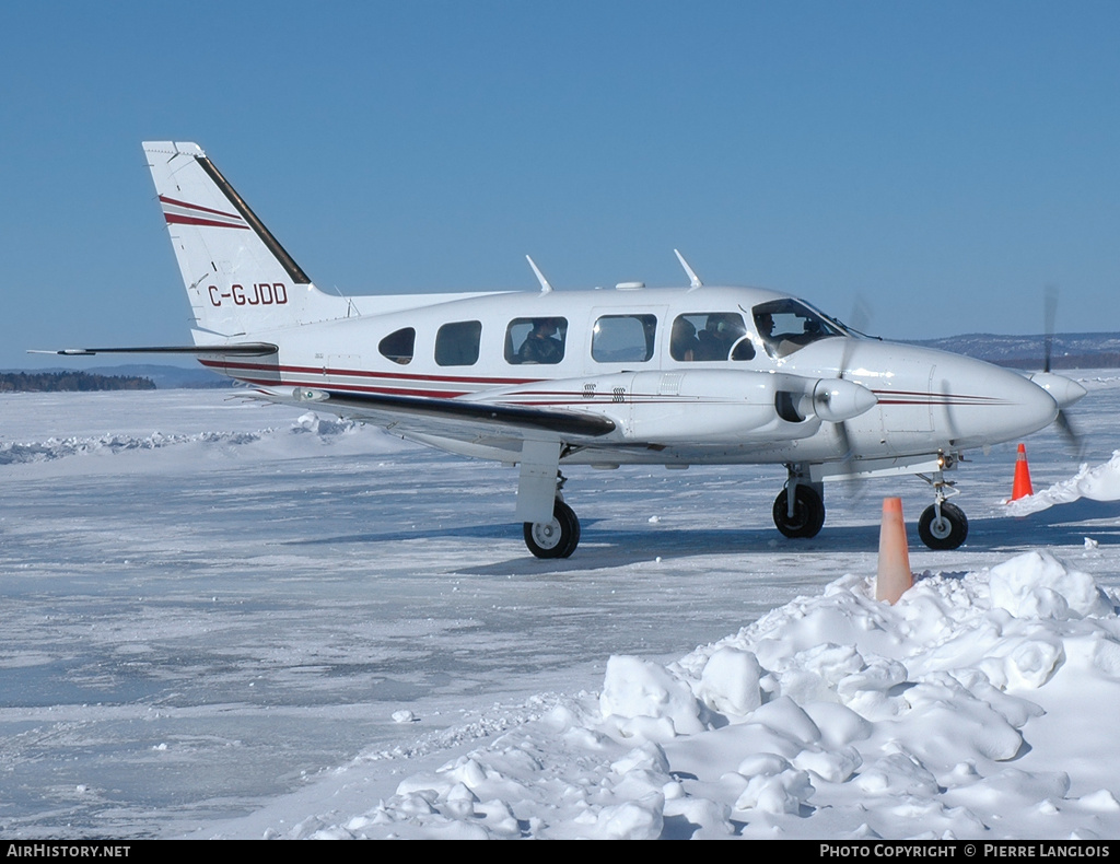 Aircraft Photo of C-GJDD | Piper PA-31 Navajo | AirHistory.net #220387