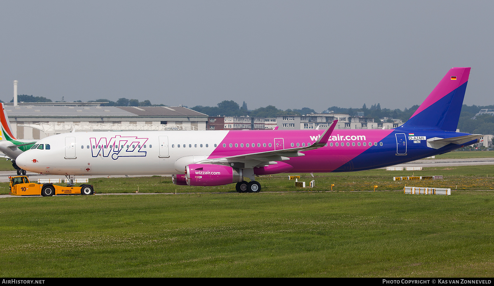 Aircraft Photo of D-AZAH | Airbus A321-231 | Wizz Air | AirHistory.net #220445