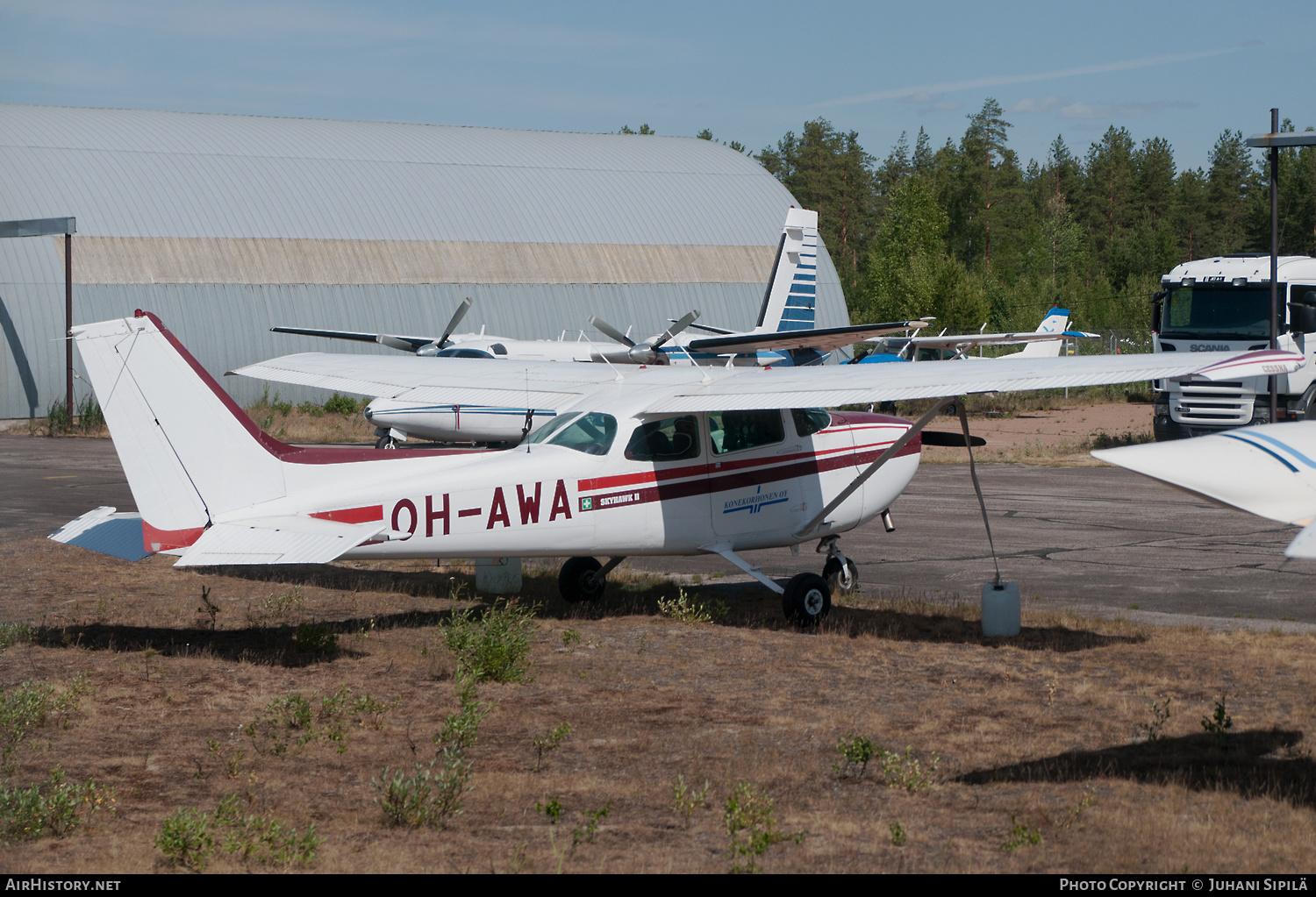 Aircraft Photo of OH-AWA | Cessna 172P Skyhawk II | Konekorhonen Oy | AirHistory.net #220482