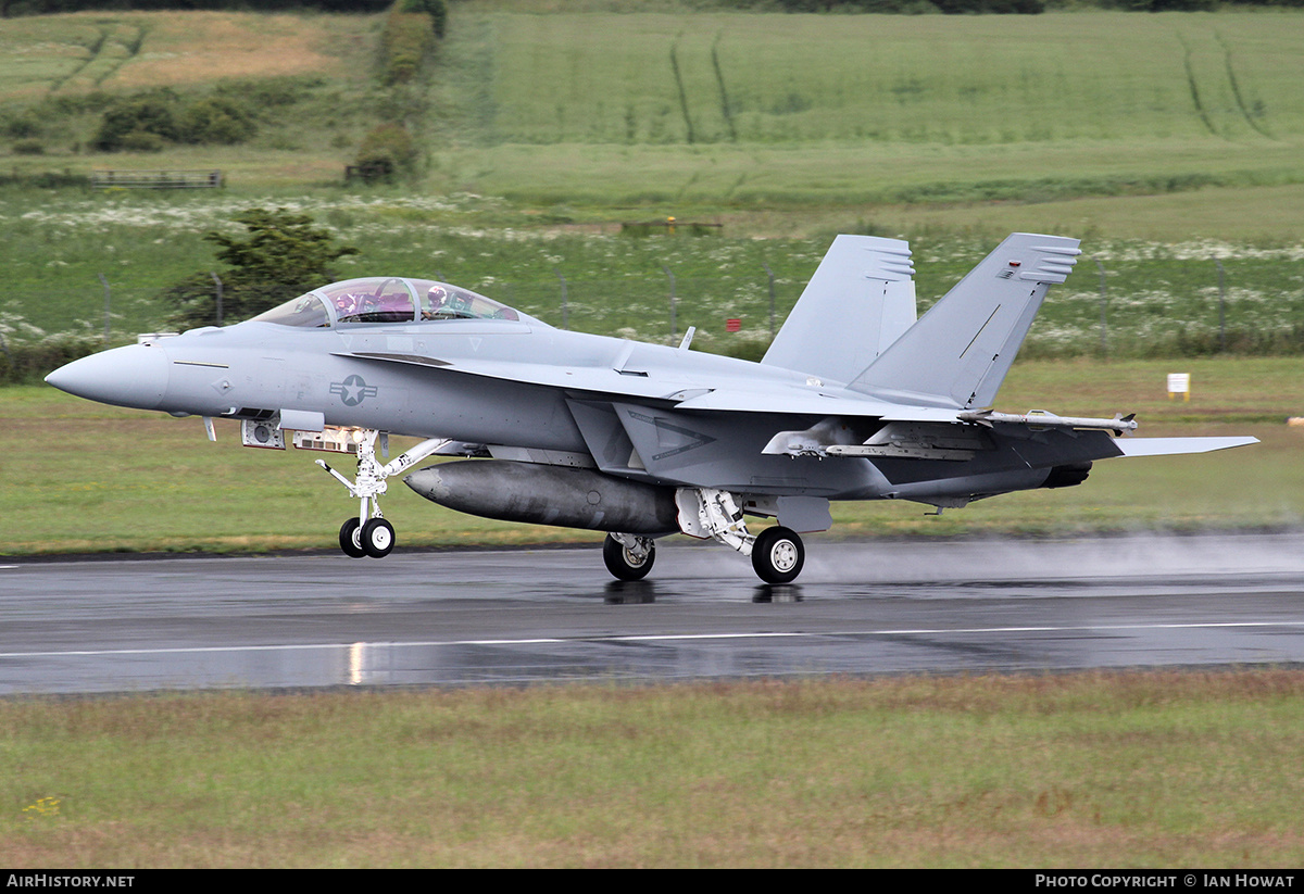 Aircraft Photo of 168930 | Boeing F/A-18F Super Hornet | USA - Navy | AirHistory.net #220487