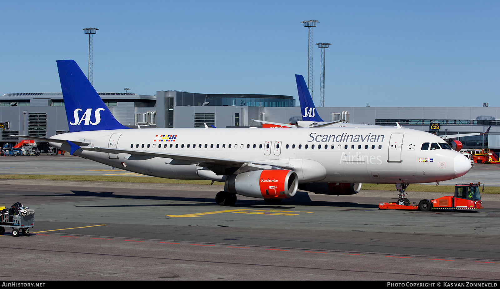 Aircraft Photo of SE-RJE | Airbus A320-232 | Scandinavian Airlines - SAS | AirHistory.net #220627