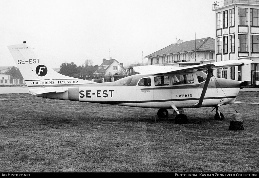 Aircraft Photo of SE-EST | Cessna 210-5 | Stockholms Flygskola | AirHistory.net #220658