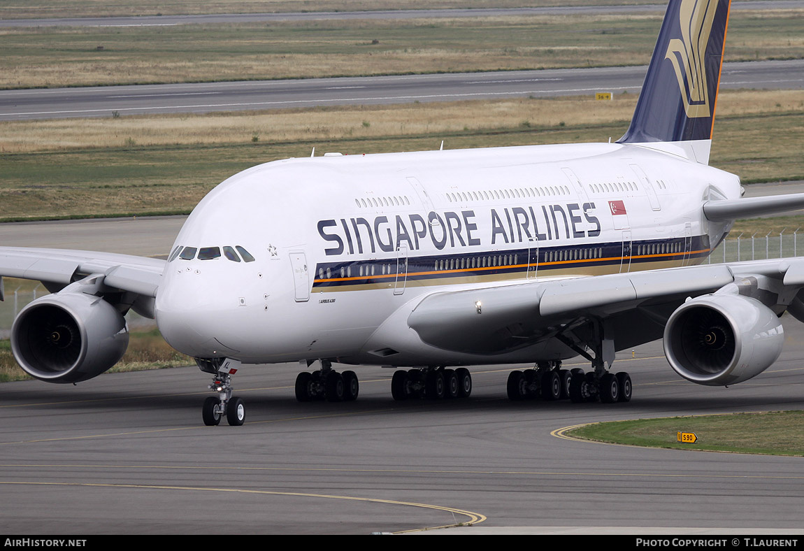 Aircraft Photo of 9V-SKL | Airbus A380-841 | Singapore Airlines | AirHistory.net #220677