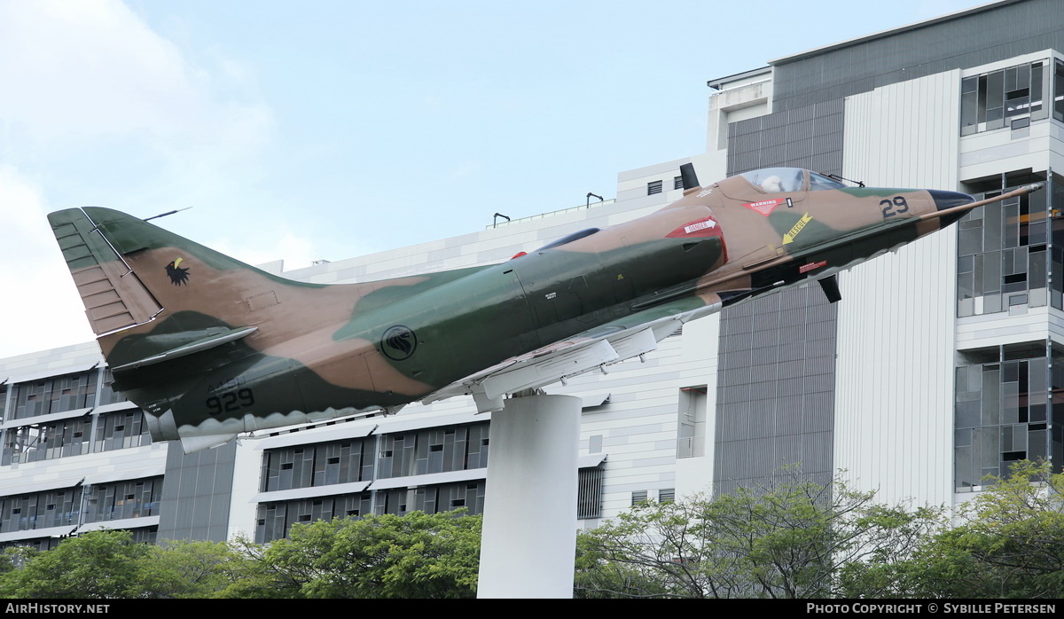Aircraft Photo of 929 | Douglas A-4SU Skyhawk | Singapore - Air Force | AirHistory.net #220738